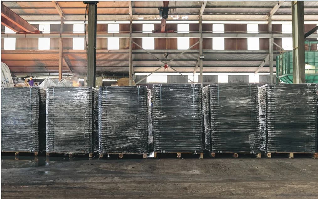 Thành phẩm đóng gói chờ xuất hàng